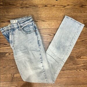 Abercrombie & Fitch “The 90’s slim straight ultra high rise” size 26 Long